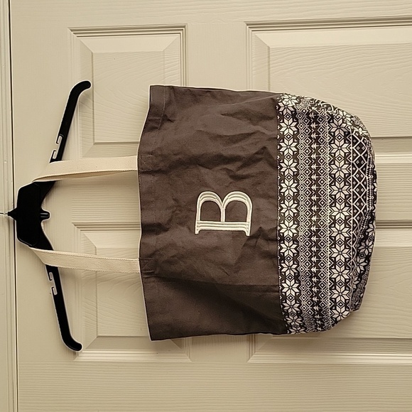 None Handbags - Tote Bag